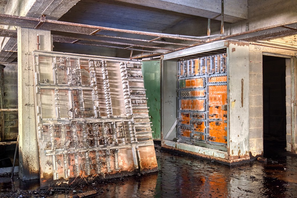 limestone factory hdr urbex belgie trash abandoned luik decay verlaten kalkoven kalksteengroeve ampsin museum